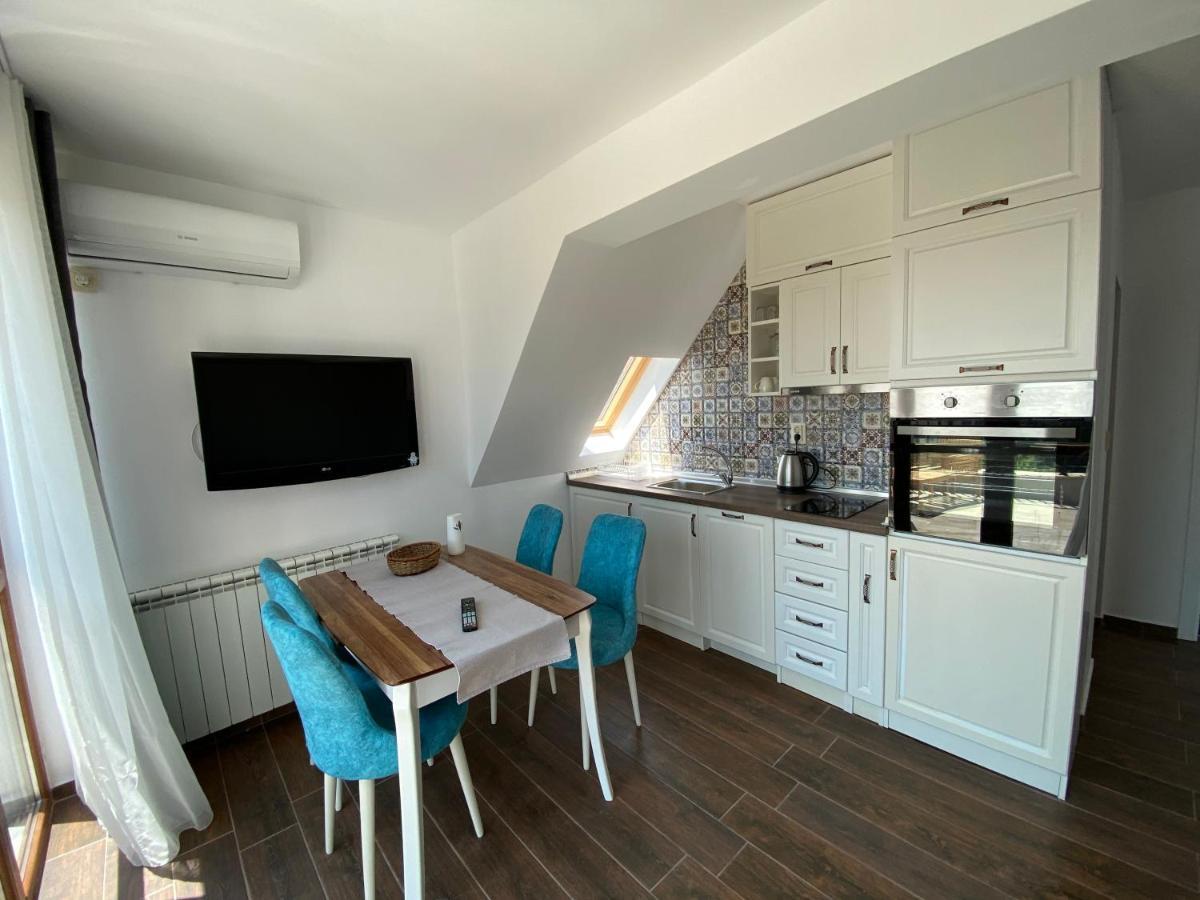 Villa Aqua Family Hotel Burgasz Kültér fotó